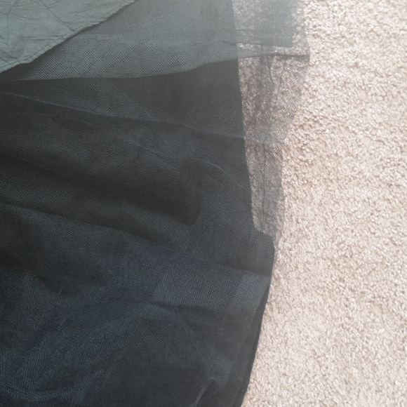 A crinkled black skirt bottom with lace top and long sleeves by En Francais - Picture 4 of 5